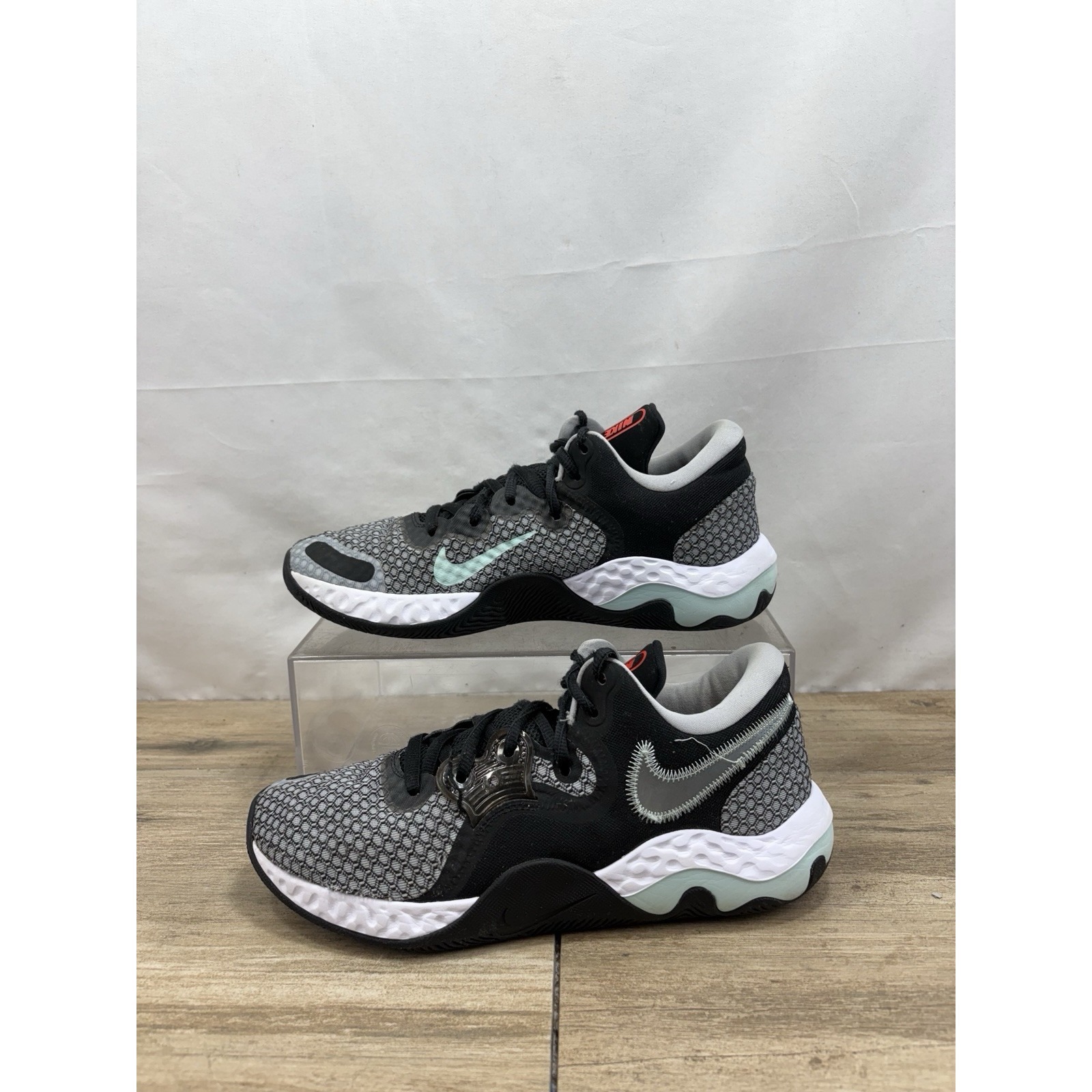 Nike Renew Elevate 2 Wolf Grey Light Dew Low-Top Men's Size 10.5 Cw3406-001